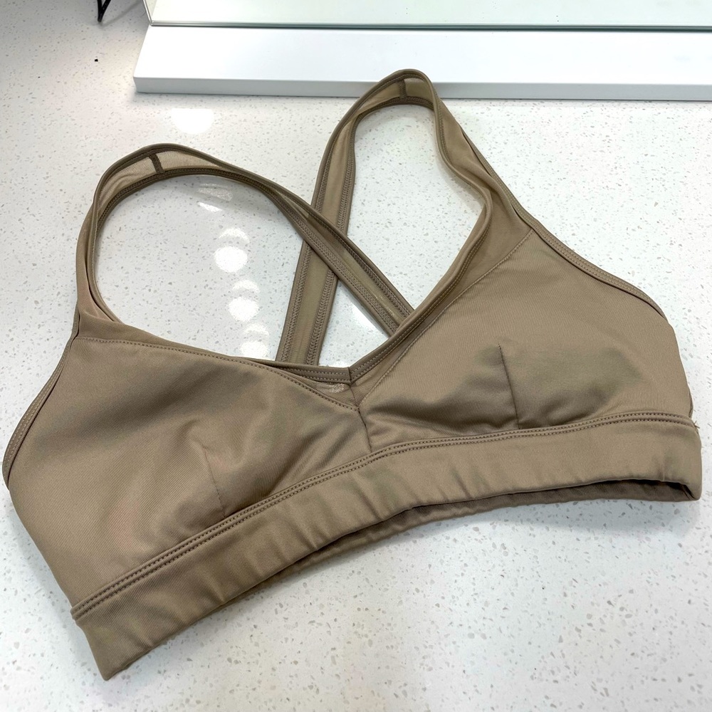 ALO yoga bra with removable cups in size small
